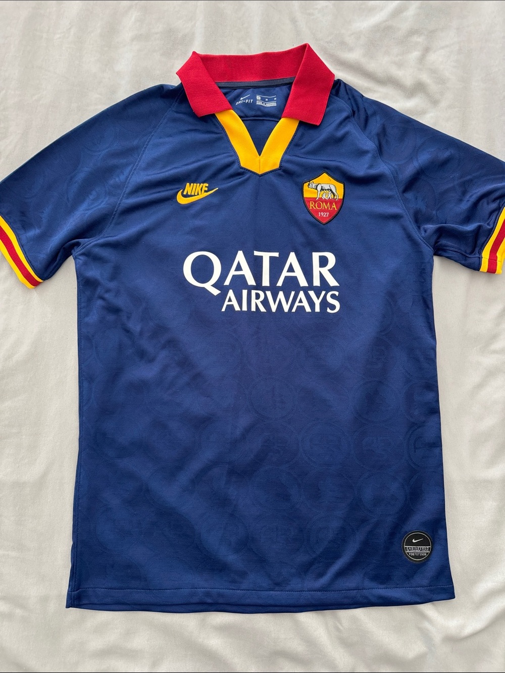 Nike Men’s Roma 19/20 season Navy soccer Jersey with Red and Yellow Collar